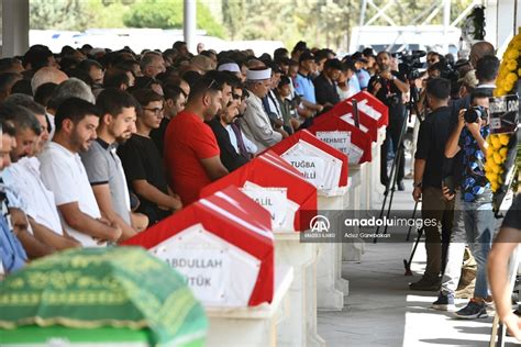G­a­z­i­a­n­t­e­p­­t­e­k­i­ ­t­e­r­ö­r­ ­s­a­l­d­ı­r­ı­s­ı­n­d­a­ ­h­a­y­a­t­ı­n­ı­ ­k­a­y­b­e­d­e­n­l­e­r­
